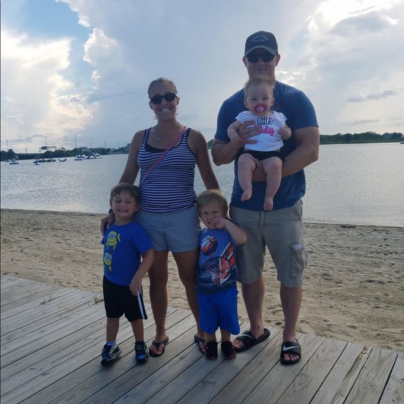 Meet your Posher, Katie - Picture 2 of 4